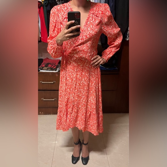 Latest Season Marks & Spencer Floral V-neck Midi Dress - Picture 2 of 8